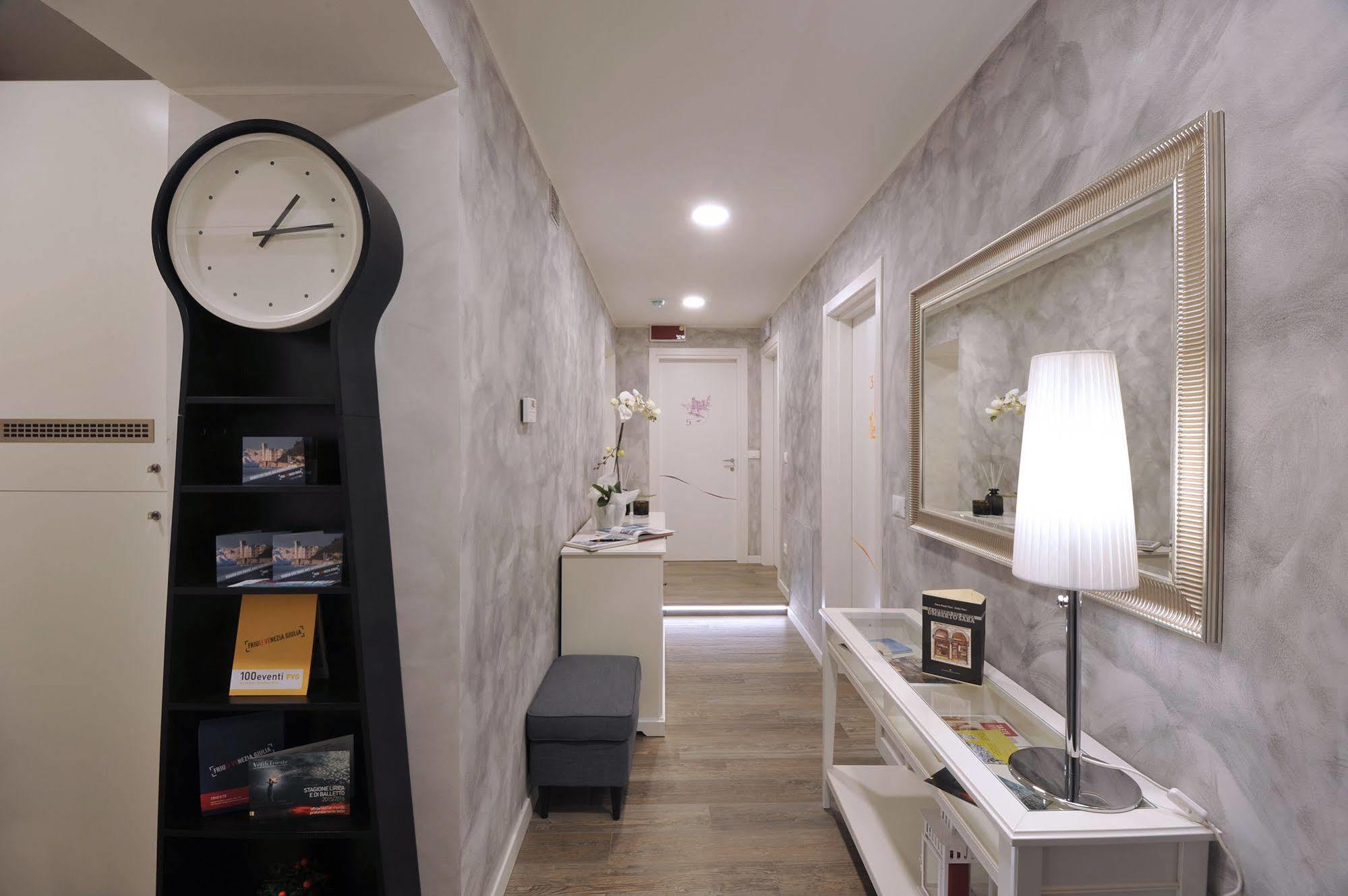 Residenza Corso Saba Hotel Trieste Eksteriør billede